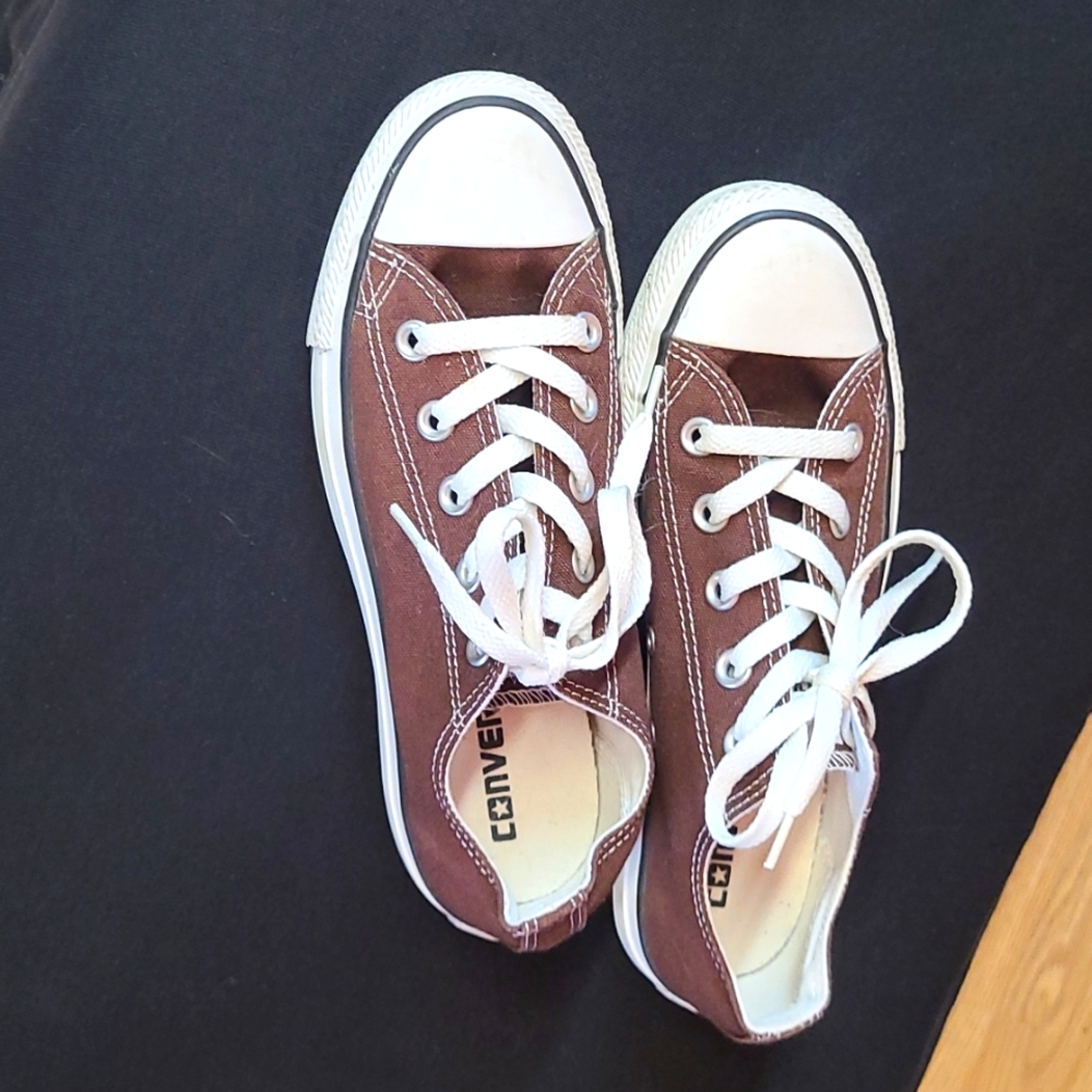 Women's Brown Converse sneakers